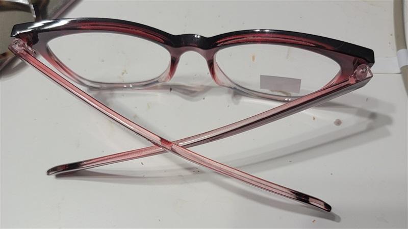 Max Studio Red Ombre Tortoise 2.0 Square Skinny Frame Reading Glasses 120460