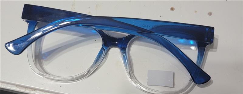 Max Studio Blue Ombre Tortoise 2.0 Square Skinny Frame Reading Glasses 120474