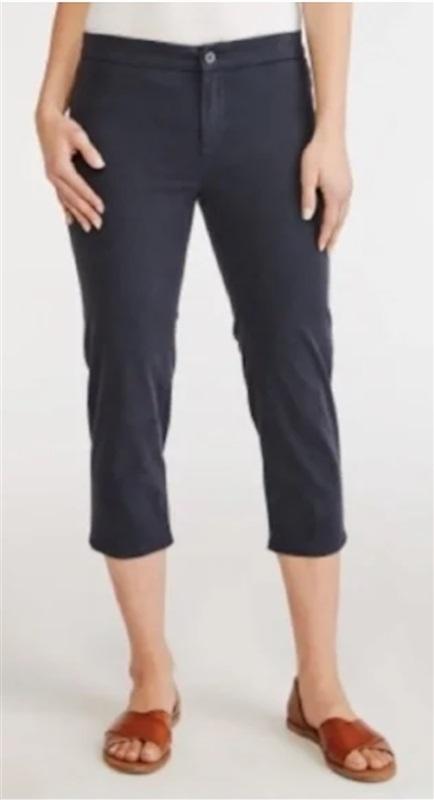 NWOT Lila Ryan 4P Cropped Jase Navy Blue Pants 123095