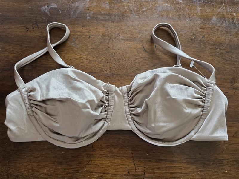 NWT Good American M Shiny Ruched Demi Underwire Bikini TOP Mink 124815