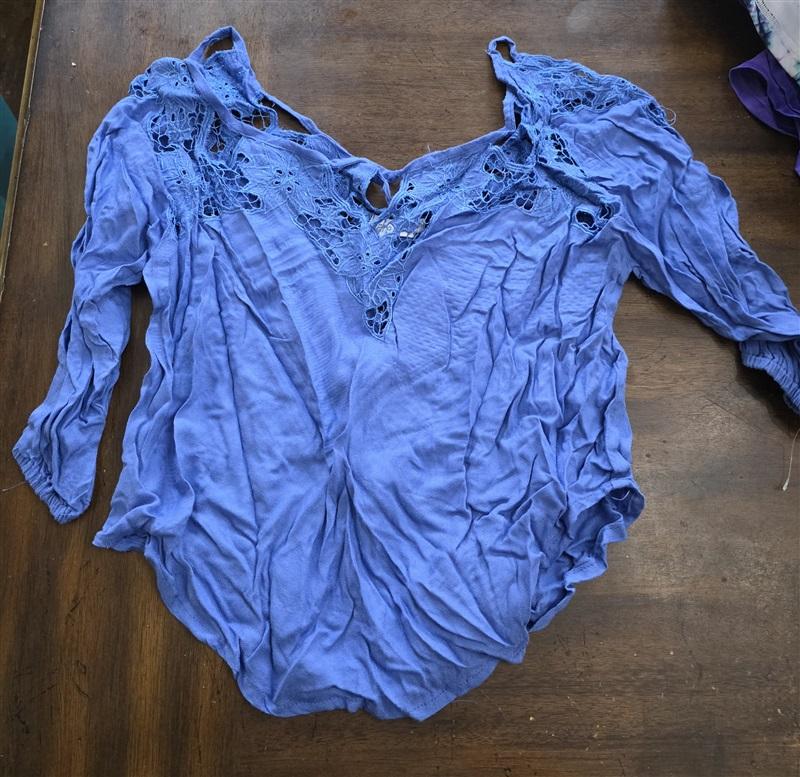 NWOT Tiare Hawaii S/M Blue Lace Resort Wear Top 124977