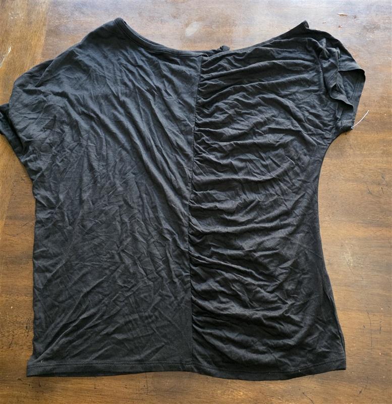 NWOT Heather H by Bordeaux XS Split Gathered T-Shirt Black Short Sleeve 125337
