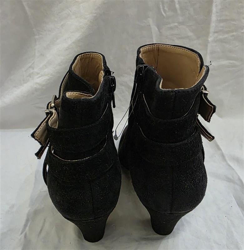NWOTD INC International Concepts 7 Dorine Black Suede Ankle Bootie Heels 125676