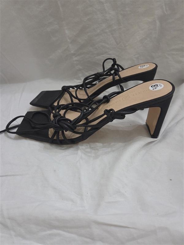 NWOT Chinese Laundry 8.5 Yita Smooth Strappy Heels-Black Sandals 125680