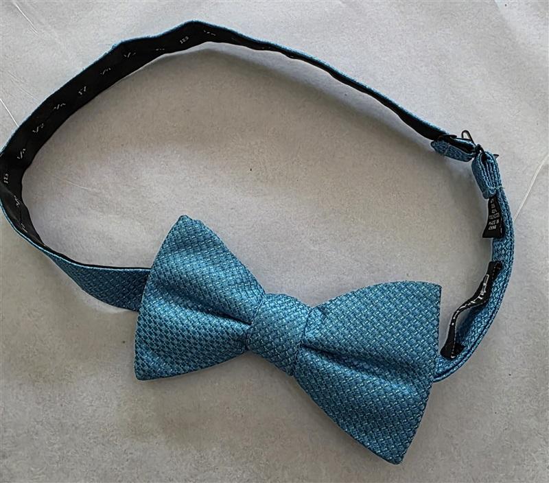 NWOT Alfani Aqua Blue Squares Sateen Solid Pre-Tied Bow Ties 125780