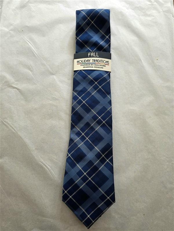 NWT Holiday Traditions Hallmark White Blue Plaid Men's Neck Tie 125827