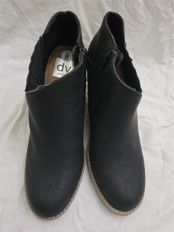 NWOT DV8 Dolce Vita 8 Georgi Black Wedge Heeled Bootie 126017