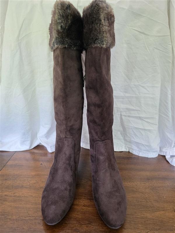 NWOT New Directions 9.5 Wedge Boot Brown Faux Suede & FUr Boots 126297