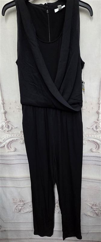 NWPT Bar III M Drapey Sleeveless Jumpsuit V Neck Black 126371