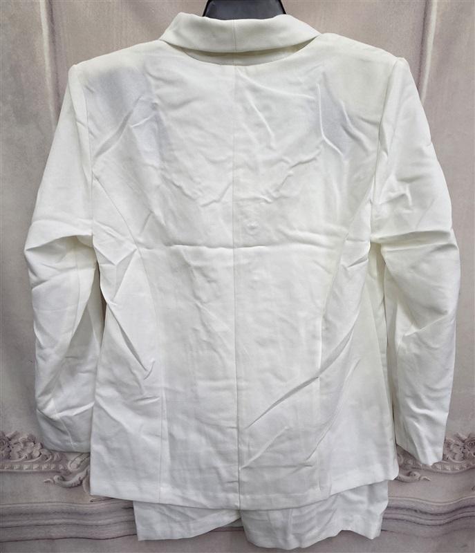 NWOT Koret 14 Button Up White Jacket & Skirt Set 126390
