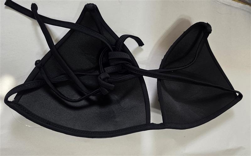 NWOT Calzedonia Colbey M Sequin Black Bikini Swim Top 126494