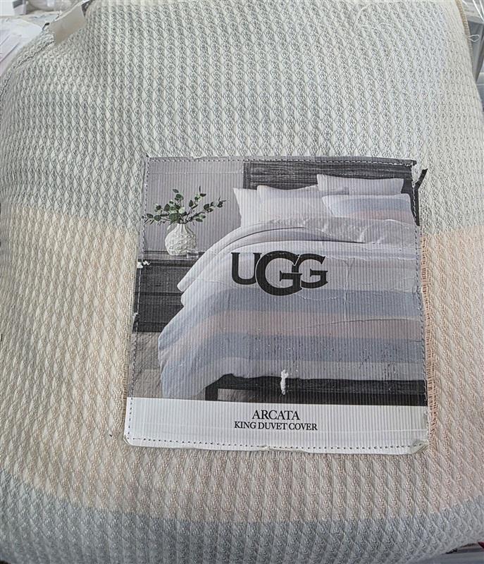 UGG Arcata King Duvet Cover Waffle-Weave Pink Blue & White Bedding 126988