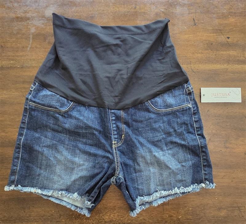 NWT Just USA 27 Maternity Jean Shorts Fray Hem 127044