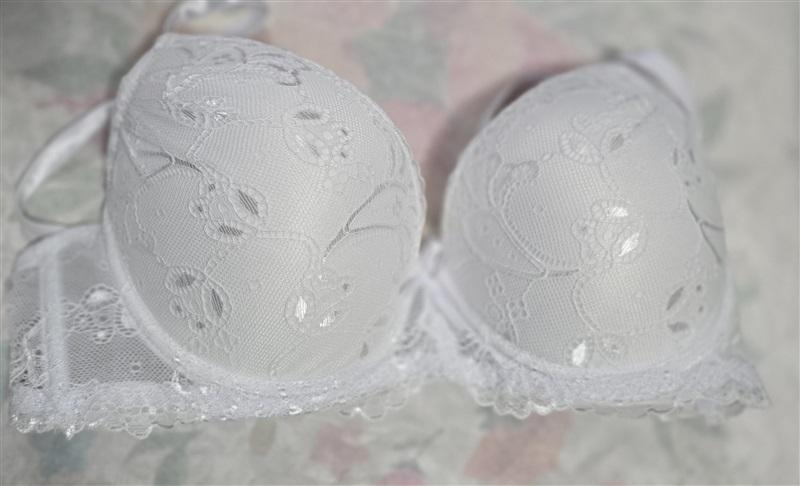 NWOT Parisian 36C Push Up Plunge Lace Bra White 128383