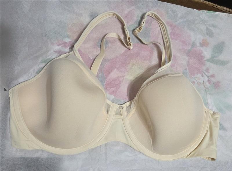 NWOT Bali 40C 1 Smooth U Light Convertible Full-Coverage Bra 3439 Ivory 128584