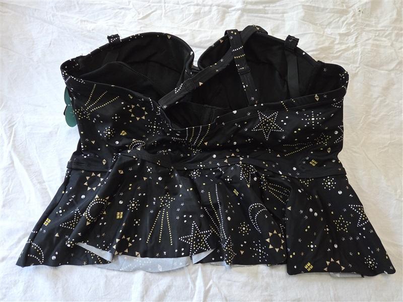 NWT Torrid 2 Black Stud & Stars Constellation Peplum Tankini Swim Top 128947
