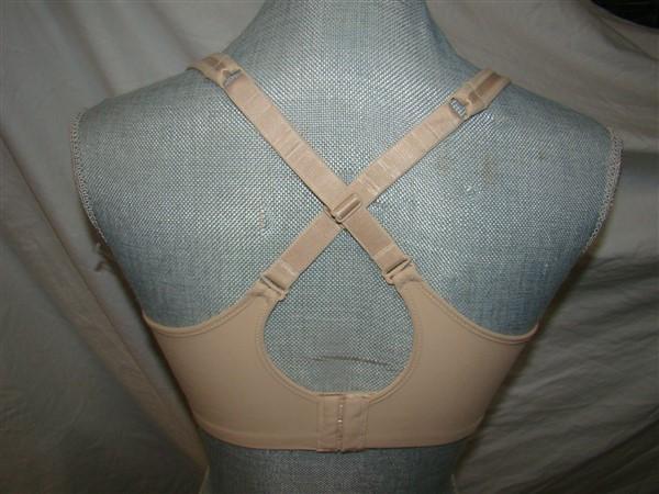 NWOT Bali 40DD 1 Smooth U Light Convertible Full-Coverage Bra 3439 Beige 129029
