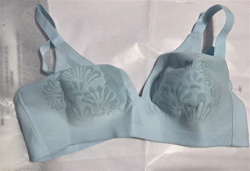 NWOT Bali 36B Beauty Lift Gravity Defying Wirefree Bra DF6564 Aqua 129607