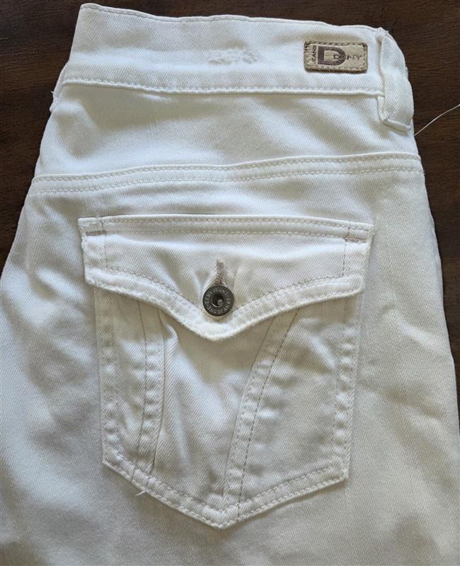 NWOTD DKNY 10 Flap Pocket Large Cuff Distressed Ivory Jeans 129656