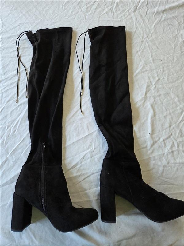 NWOT Chinese Laundry 9 Mystical Over the Knee Boots Black Suedette 132174