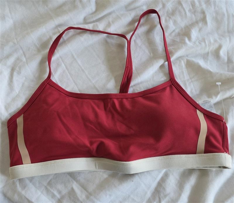 NWOT Calme LG Endurance Cross Back Sports Bra Red 132438