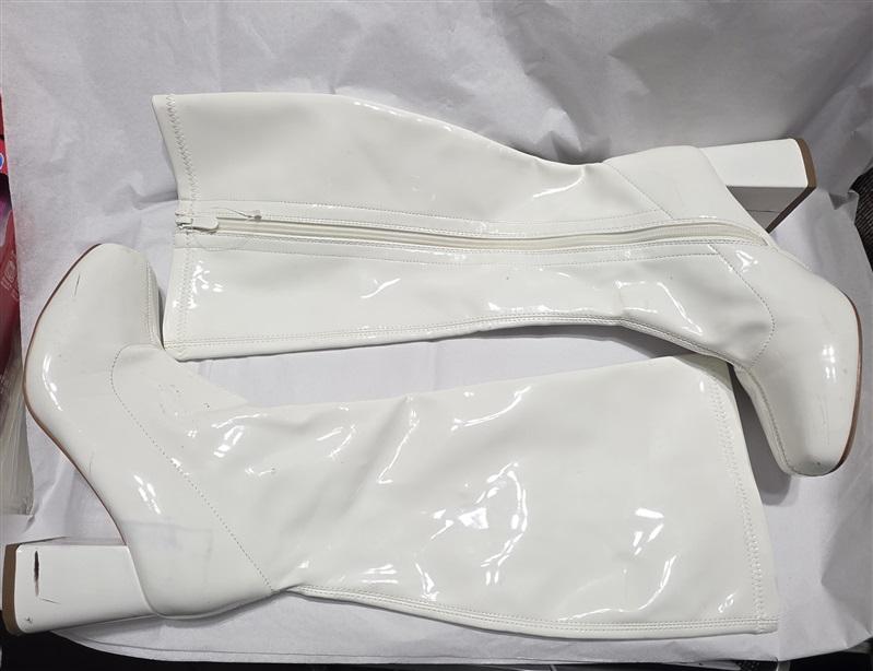 NWOT Dream Pairs 8.5 Dreamy Desire Square Toe Chunky Knee High Gogo Boots 132513