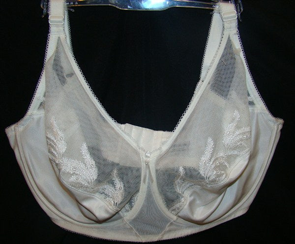 NEW Wacoal 34B Feather 85121 Embroidery Underwire Bra Ivory #77356