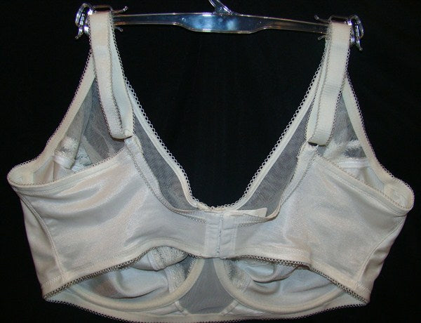 NEW Wacoal 34B Feather 85121 Embroidery Underwire Bra Ivory #77356