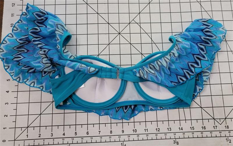 NWT Hula Honey Peacock Festival Crochet Lace Underwire Bikini Swim Top 88000