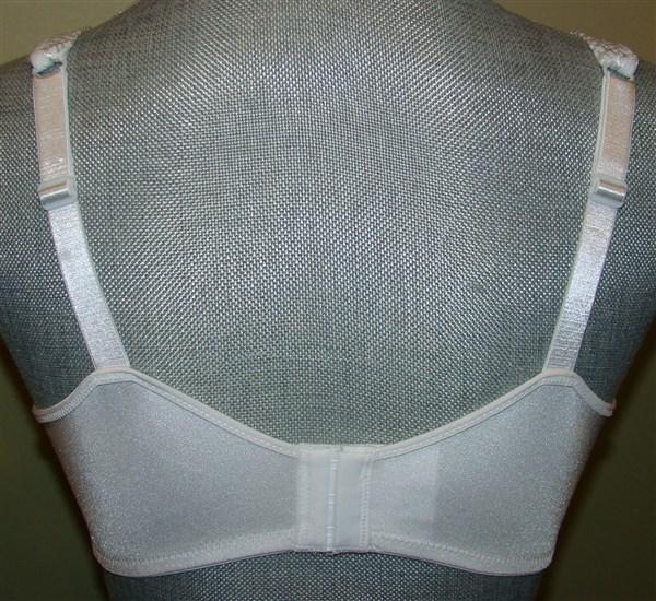 NWOT Playtex Secrets 42D Bra Full-Figure Underwire Balconette 4823 White #93907
