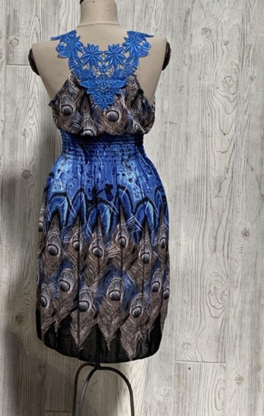 NWT Bright Blue Peacock Print w/ Lace Back Stretch Midi Dress Sundress L #19