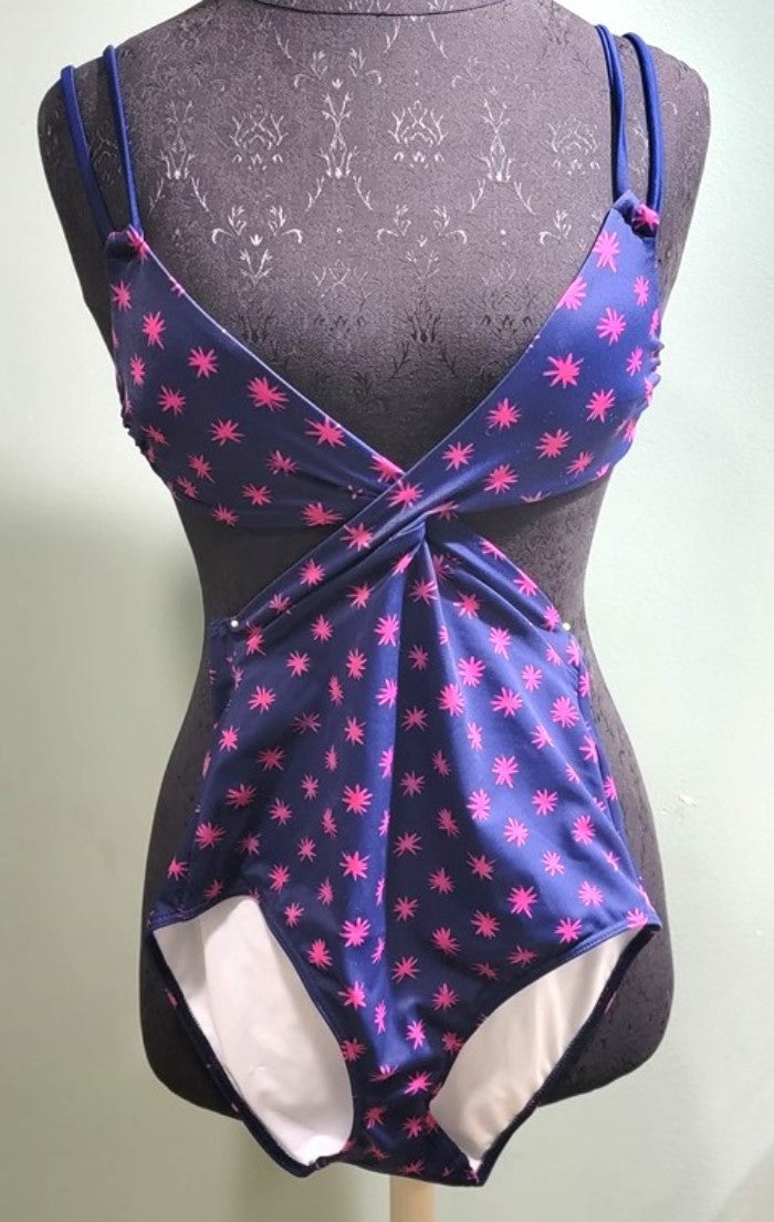 NEW Lands End 6 Wrap One Piece Monokini Cutout Swimsuit Navy Starburst #109810