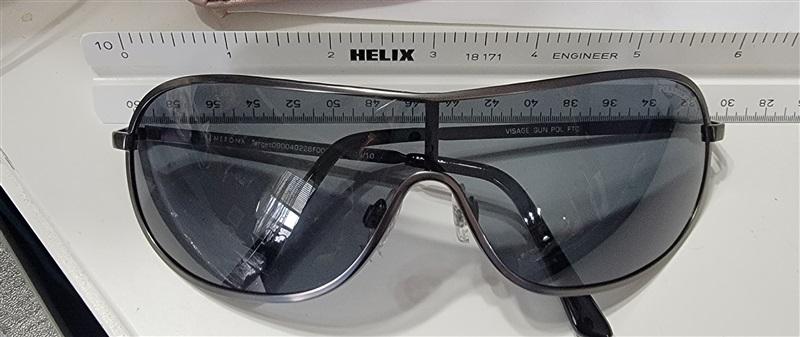 NWOT Visage Oval Polarized Sunglasses Gun Metal & Black Unisex 115250