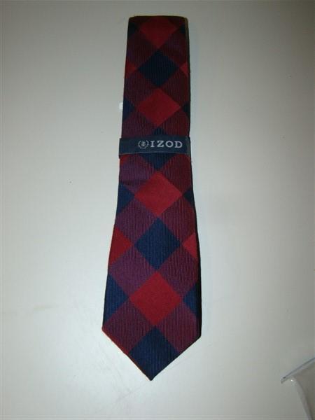 NEW Izod Buffalo Check Neck Tie Burgundy Navy Blue Silk & Wool #43385