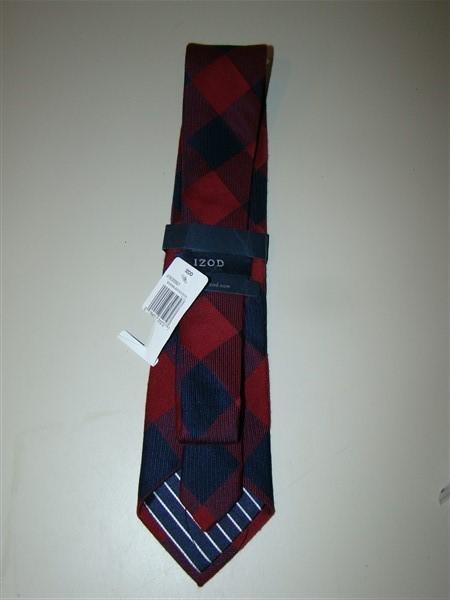 NEW Izod Buffalo Check Neck Tie Burgundy Navy Blue Silk & Wool #43385