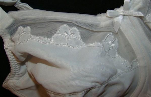 NWT Bali Flower White 38B Full Coverage Bra 0180 #81610
