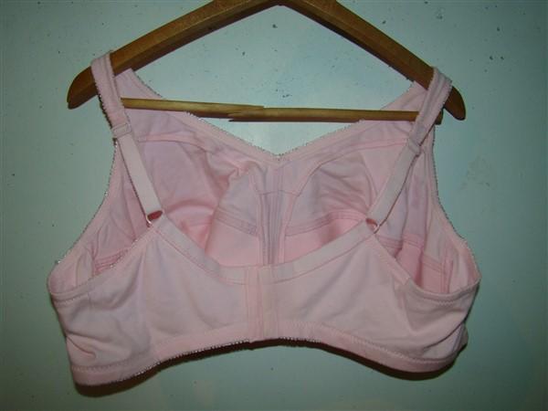 NEW Comfort Choice Pale PINK Wirefree Back Hook Seamless Leisure Bra 52B #83156