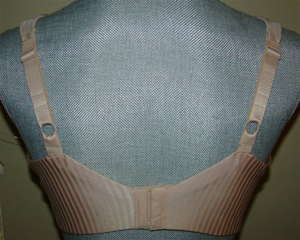 NEW Playtex Perfectly Smooth Underwire Bra 4747 38DD Beige #86305