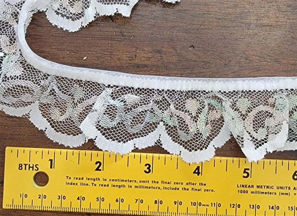 25 Yds Vintage Sew Easy White Irridescent Heart 2" Wide Lace Trim 81237