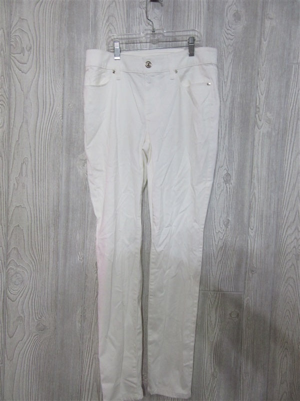 NWT Chico's 4R Secret Stretch White Jeggings 98405