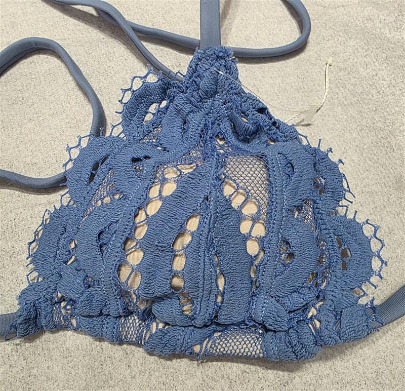 NWOT Pilyq Sky Blue Lace M Solid Halter Triangle Bikini Swim Top #106498