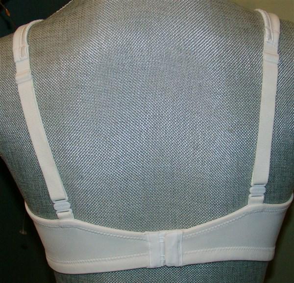 NWOT Vanity Fair 42d Body Caress Full Coverage Wirefree Bra 72335 White 106758