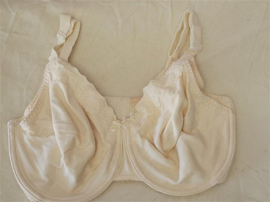 NWOT Leading Lady 36E Molded Seamless Underwire Nursing Bra 488 106901