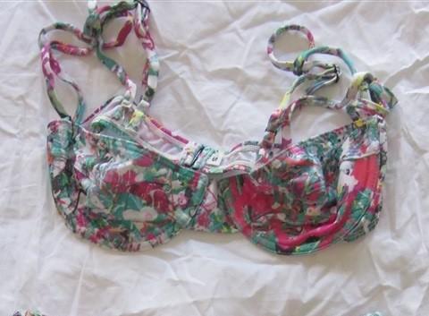 NWOT Civil Regime Paint It S Strappy Underwired Bikini Swim Top #107030