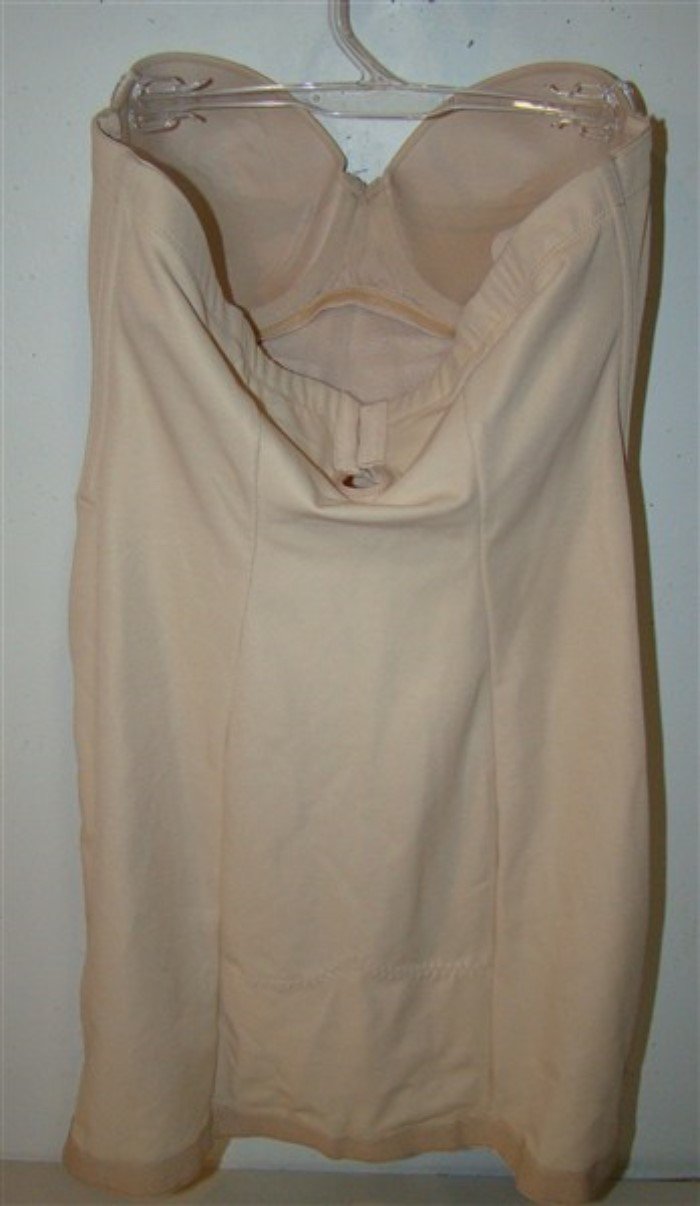 NWT Flexees 36B Easy-Up Strapless Full Slip 2304 Beige Shaper #108079