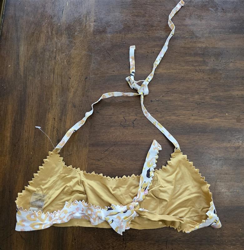 NWOT Pilyq Animal S Halter Scallop Scoop Bikini Swim Top White Pink Gold #108142