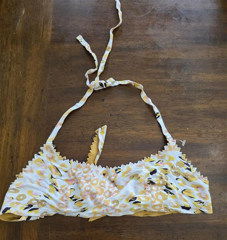 NWOT Pilyq Animal S Halter Scallop Scoop Bikini Swim Top White Pink Gold #108142