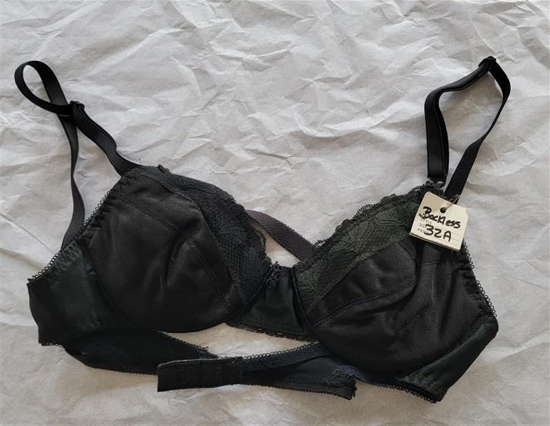 NWOT Carnival 32a Floral Lace 3 Way Halter Underwire Bra Black 108213