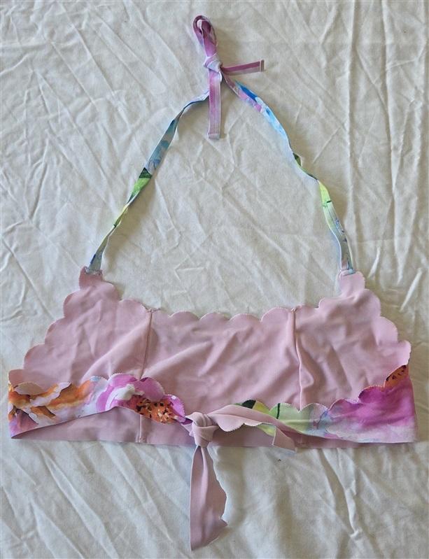 NWOT Pilyq Watercolor Floral M Halter Scallop Scoop Bikini Swim Top #108142