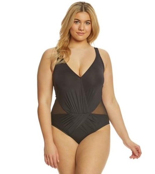 NWT Kenneth Cole 3x Plus Size Ready To Ruffle Shirred Halter Swimsuit 110470